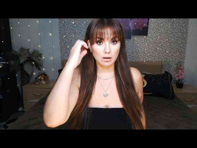 AwesomeValen webcam
