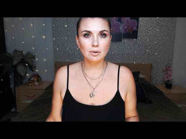 AwesomeValen webcam