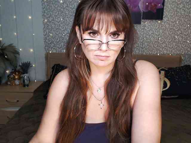 AwesomeValen webcam