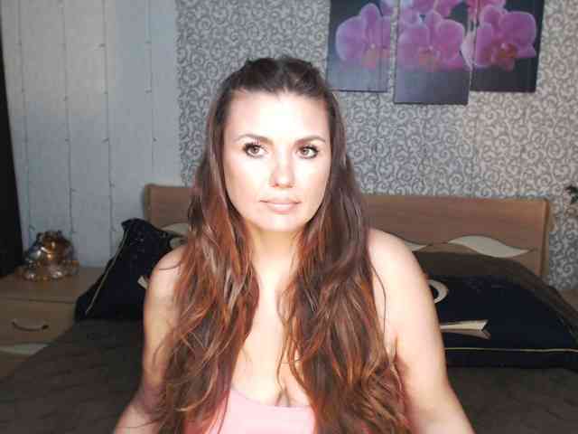 AwesomeValen webcam