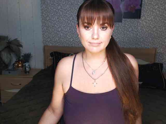 AwesomeValen webcam