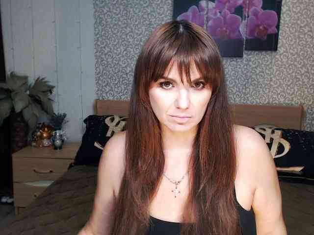 AwesomeValen webcam