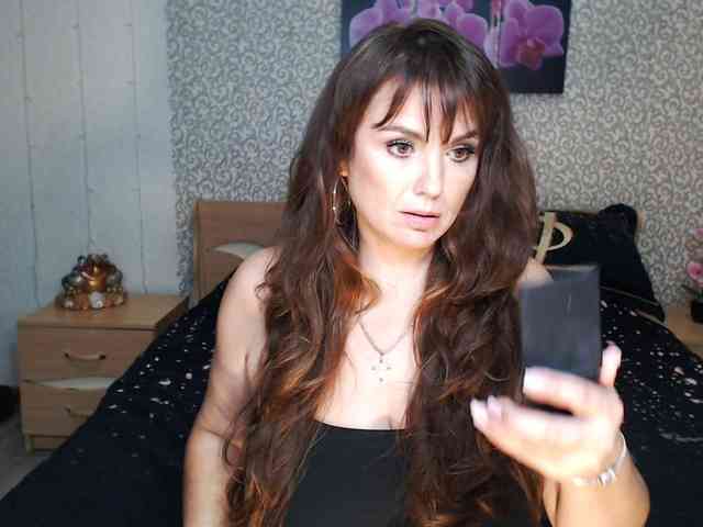 AwesomeValen webcam