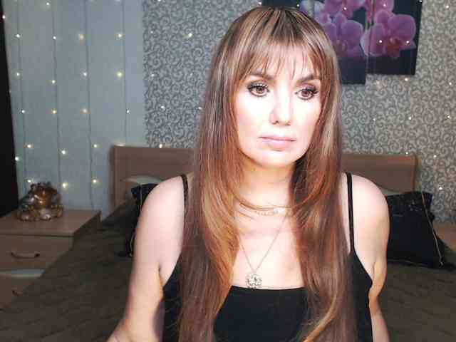 AwesomeValen webcam