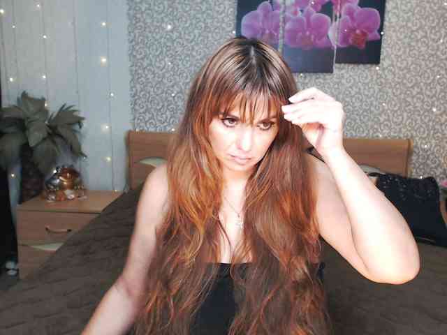 AwesomeValen webcam