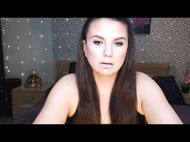 AwesomeValen webcam
