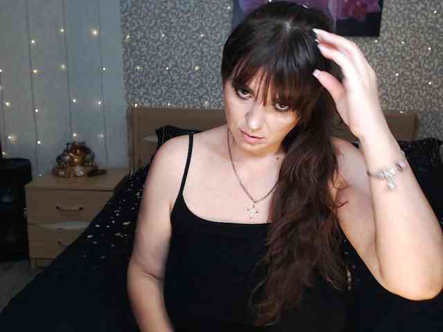 AwesomeValen webcam