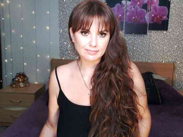 AwesomeValen webcam