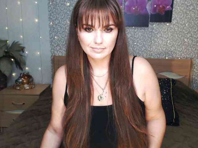 AwesomeValen webcam