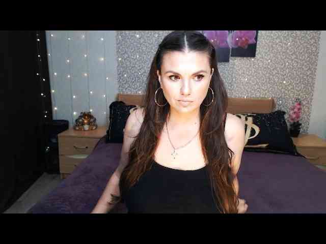AwesomeValen webcam