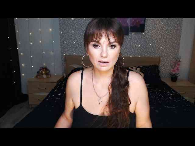 AwesomeValen webcam