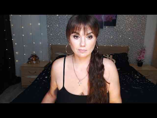 AwesomeValen webcam