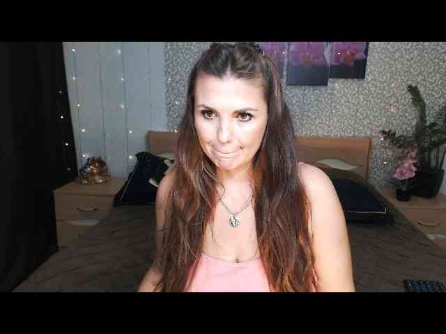 AwesomeValen webcam
