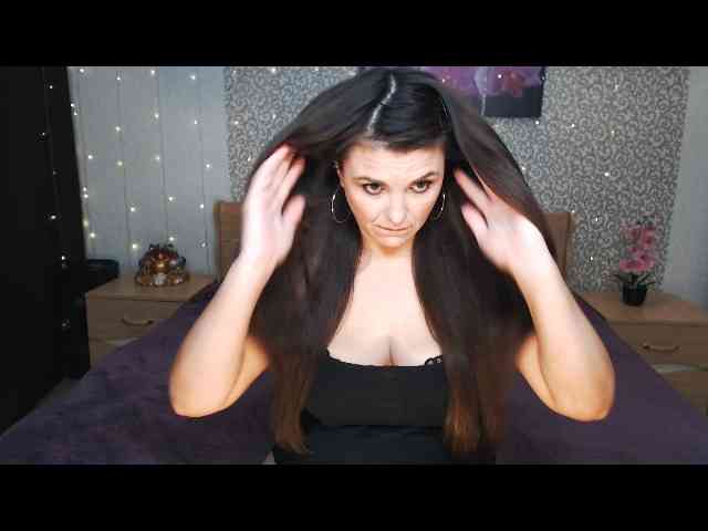AwesomeValen webcam