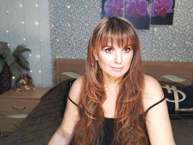 AwesomeValen webcam