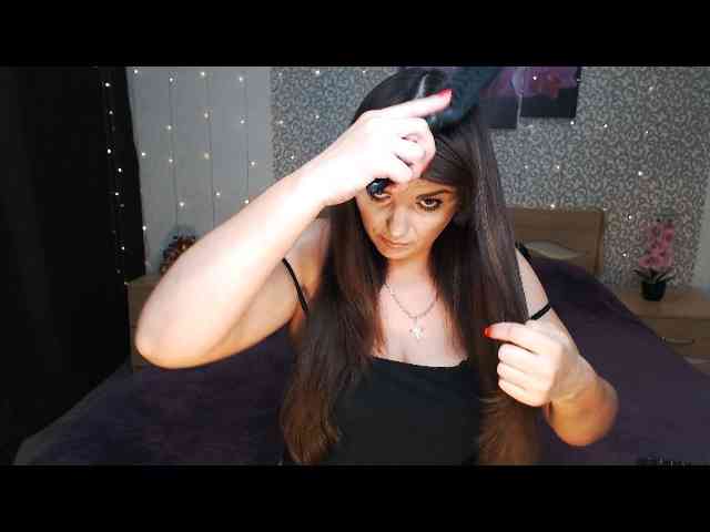 AwesomeValen webcam