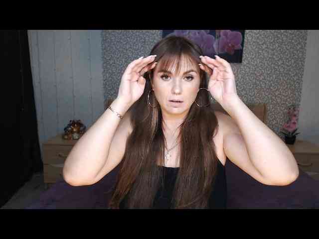 AwesomeValen webcam