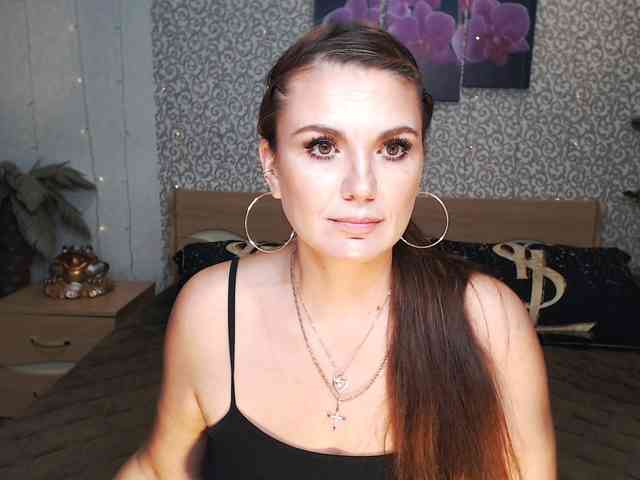 AwesomeValen webcam