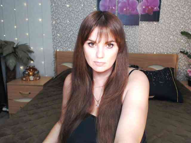 AwesomeValen webcam