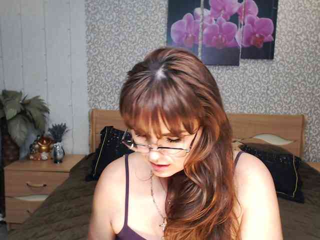 AwesomeValen webcam