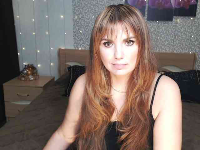 AwesomeValen webcam