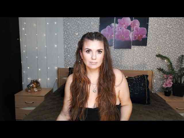 AwesomeValen webcam