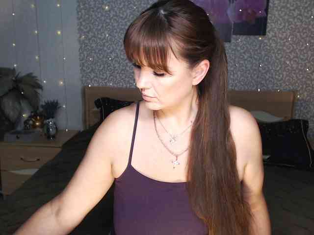 AwesomeValen webcam