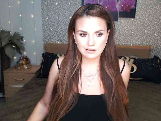 AwesomeValen webcam