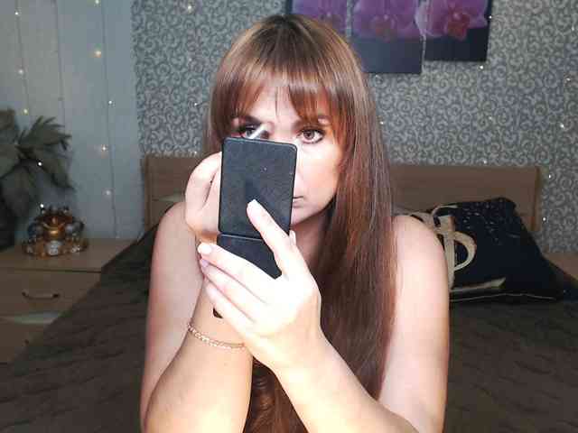 AwesomeValen webcam
