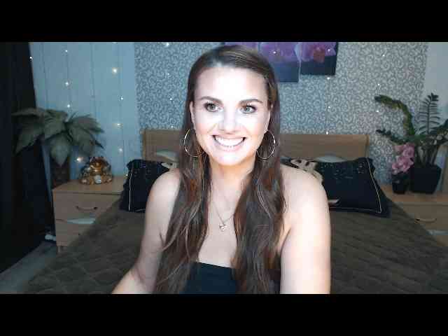 AwesomeValen webcam