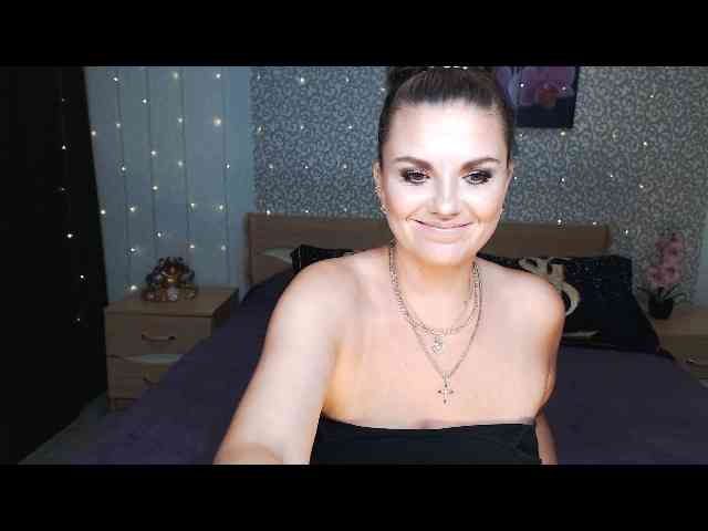 AwesomeValen webcam