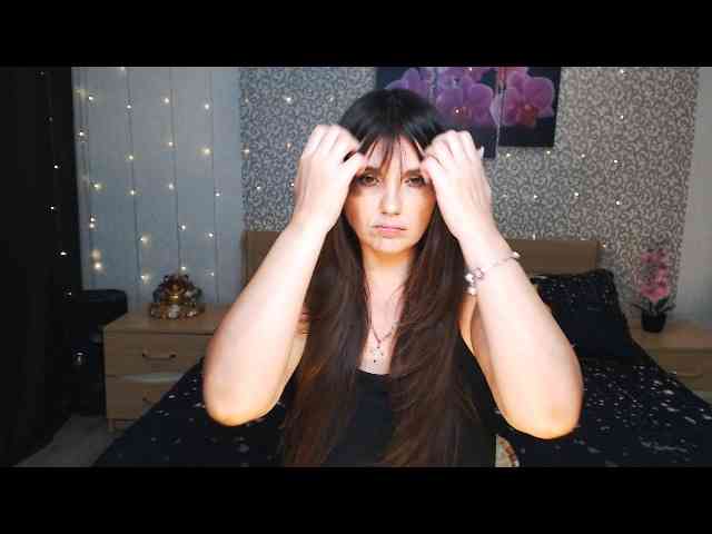 AwesomeValen webcam