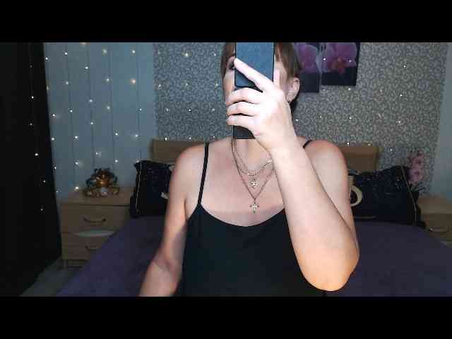 AwesomeValen webcam