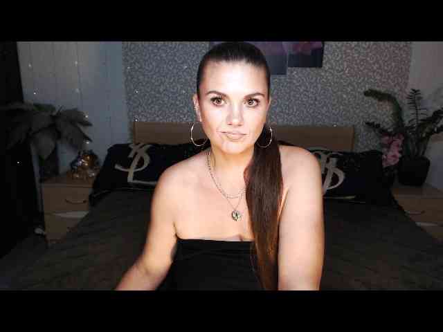 AwesomeValen webcam