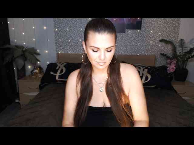 AwesomeValen webcam