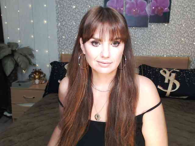AwesomeValen webcam
