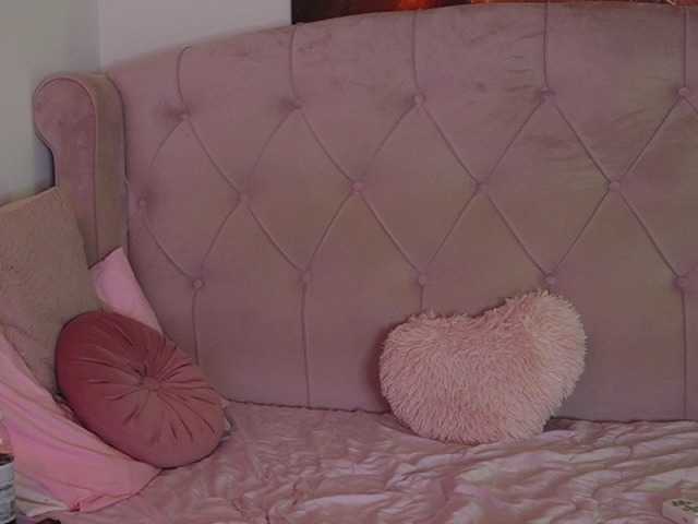 CrissySmile live cam on BongaCams