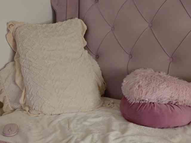 CrissySmile Live Webcam on BongaCams