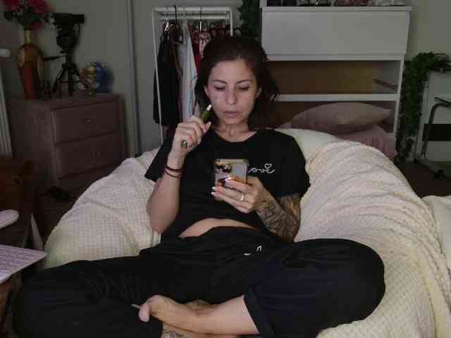 CrissySmile webcam