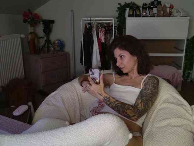 CrissySmile webcam