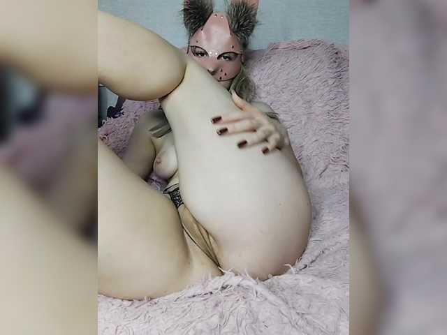 EatFuckLove live cam on BongaCams