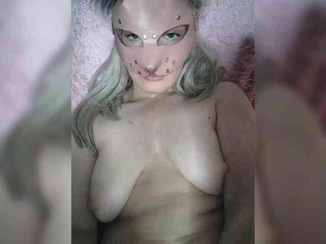 EatFuckLove webcam
