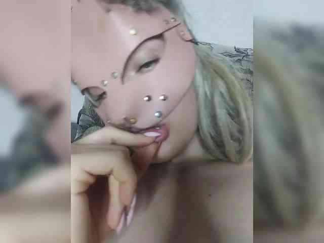 EatFuckLove webcam