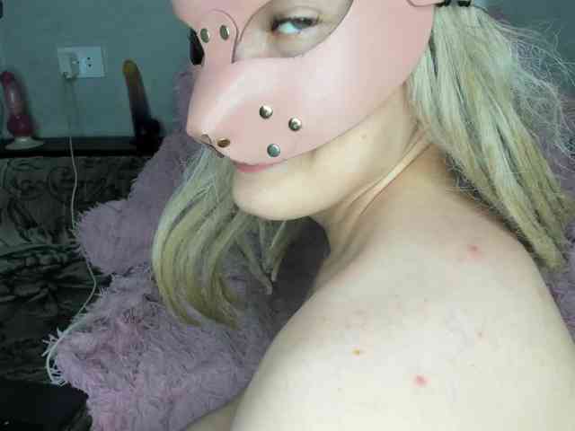 EatFuckLove webcam