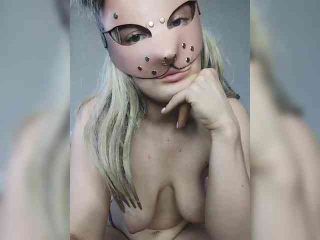 EatFuckLove webcam