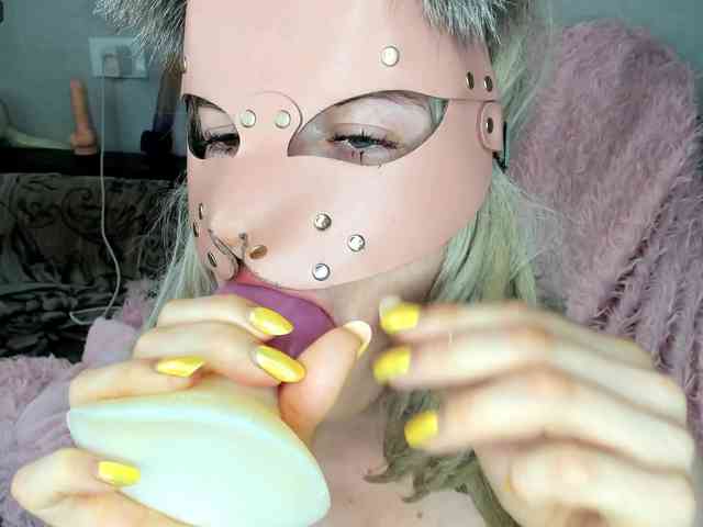EatFuckLove Sex Cam Show