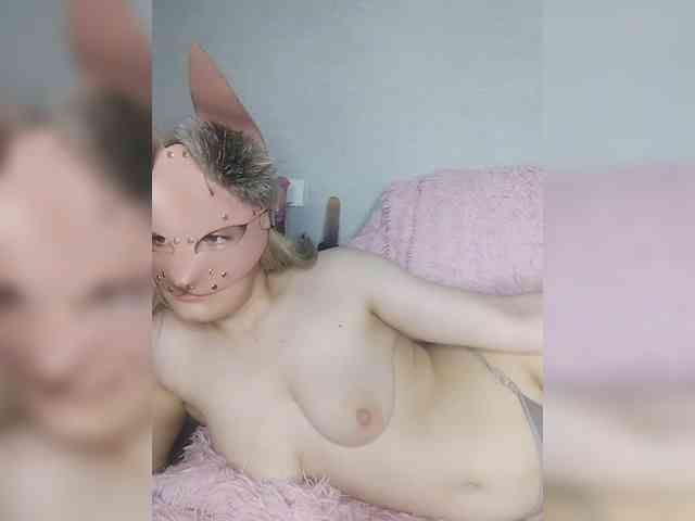 EatFuckLove webcam