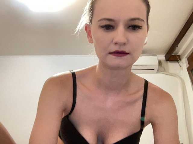 OnikaLove live cam on BongaCams
