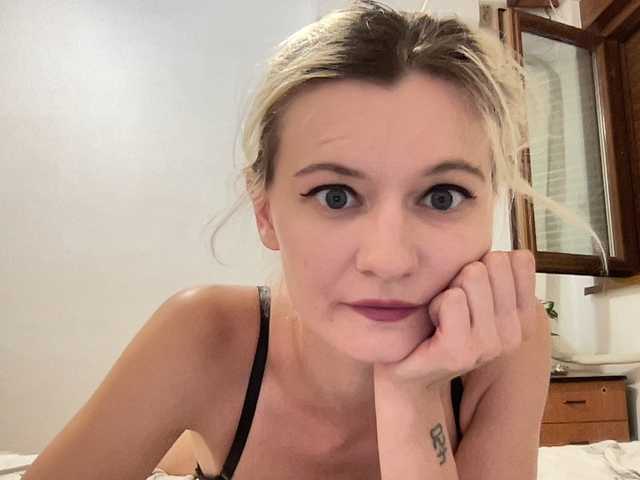 OnikaLove live cam on BongaCams