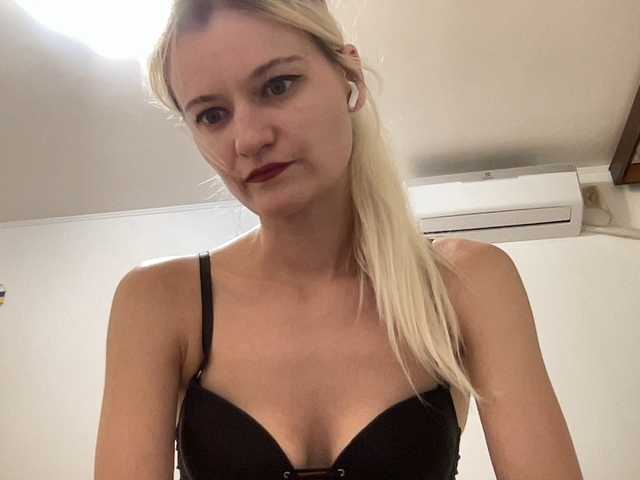 OnikaLove live cam on BongaCams